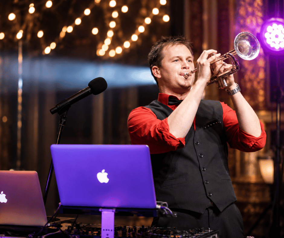 DJ Live with The Music Party